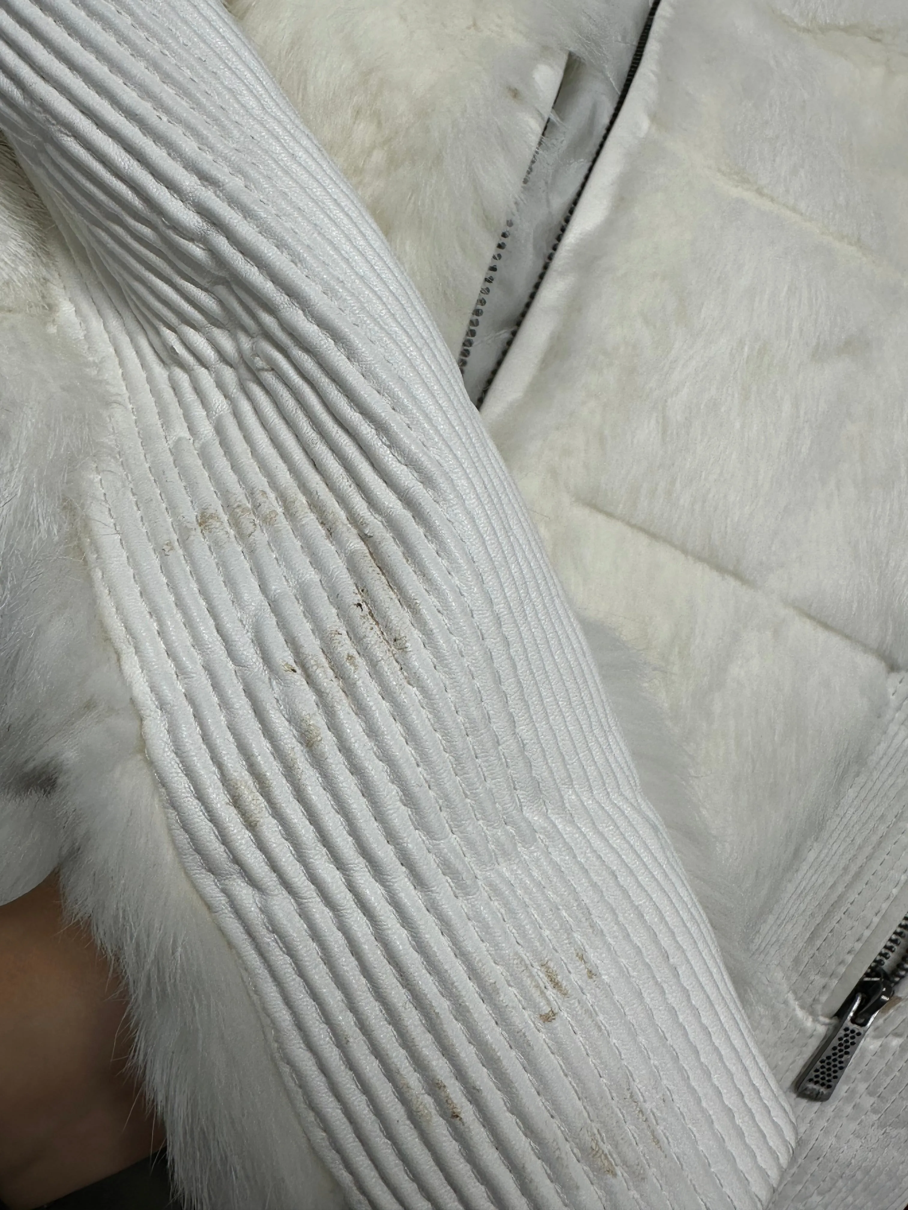 2000's white faux fur puffer coat