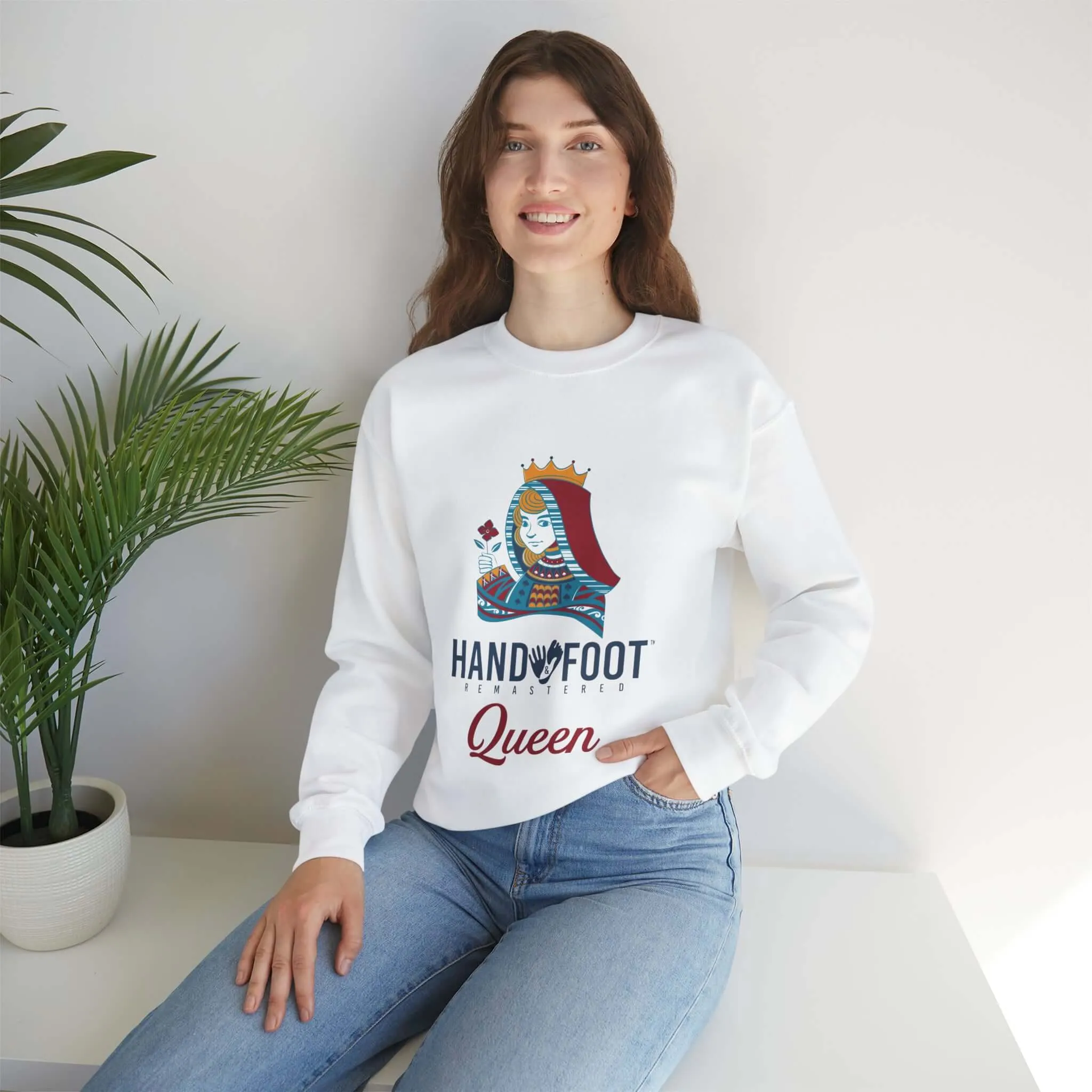 Hand & Foot Queen Unisex Heavy Blend™ Crewneck Sweatshirt