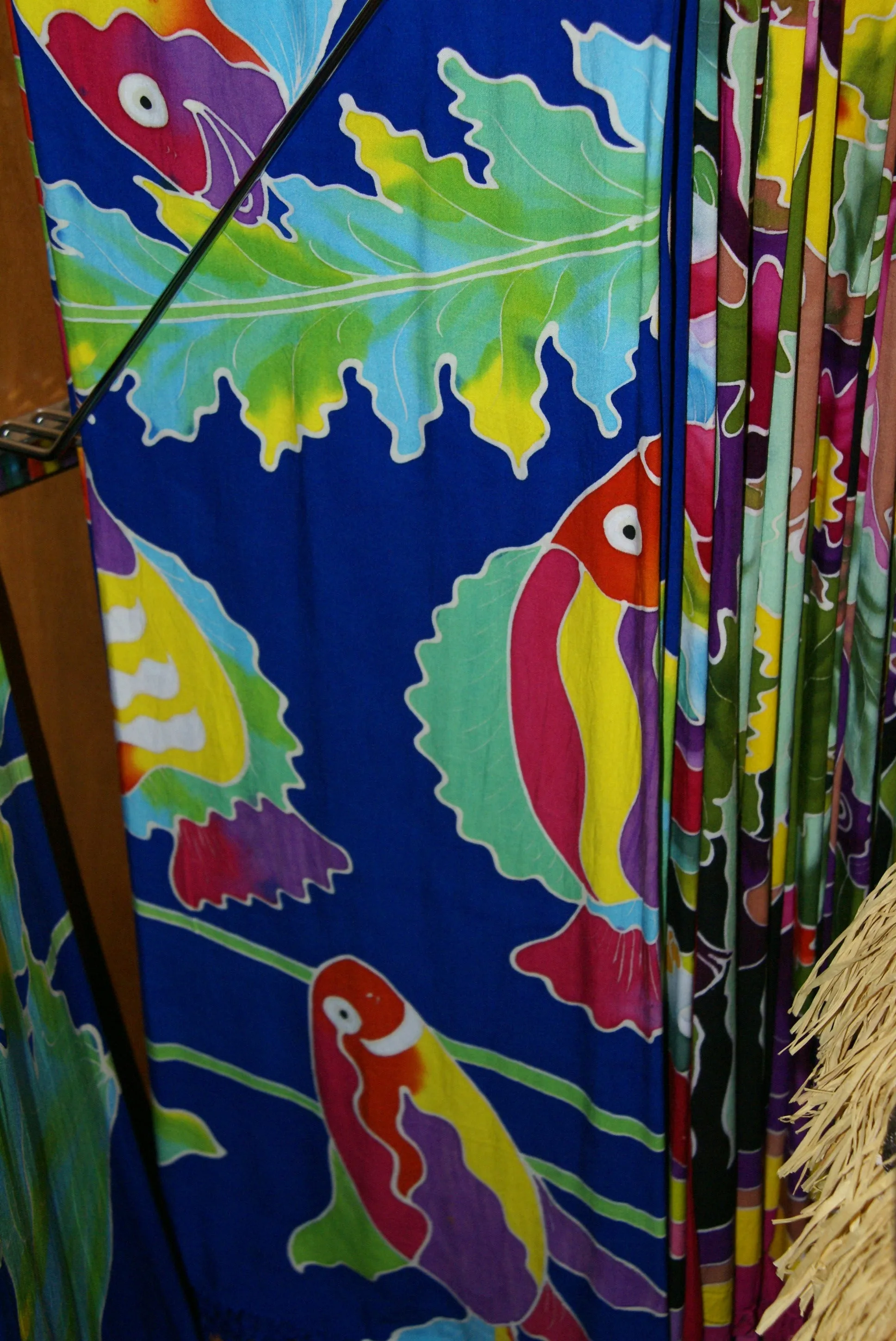 HIGH QUALITY HAND PAINTED TEXTILE FABRIC SARONG SIGNED BY THE ARTIST: DETAILED MOTIFS OF AQUATIC PLANTS & FISH 70" x 48" (no 27)