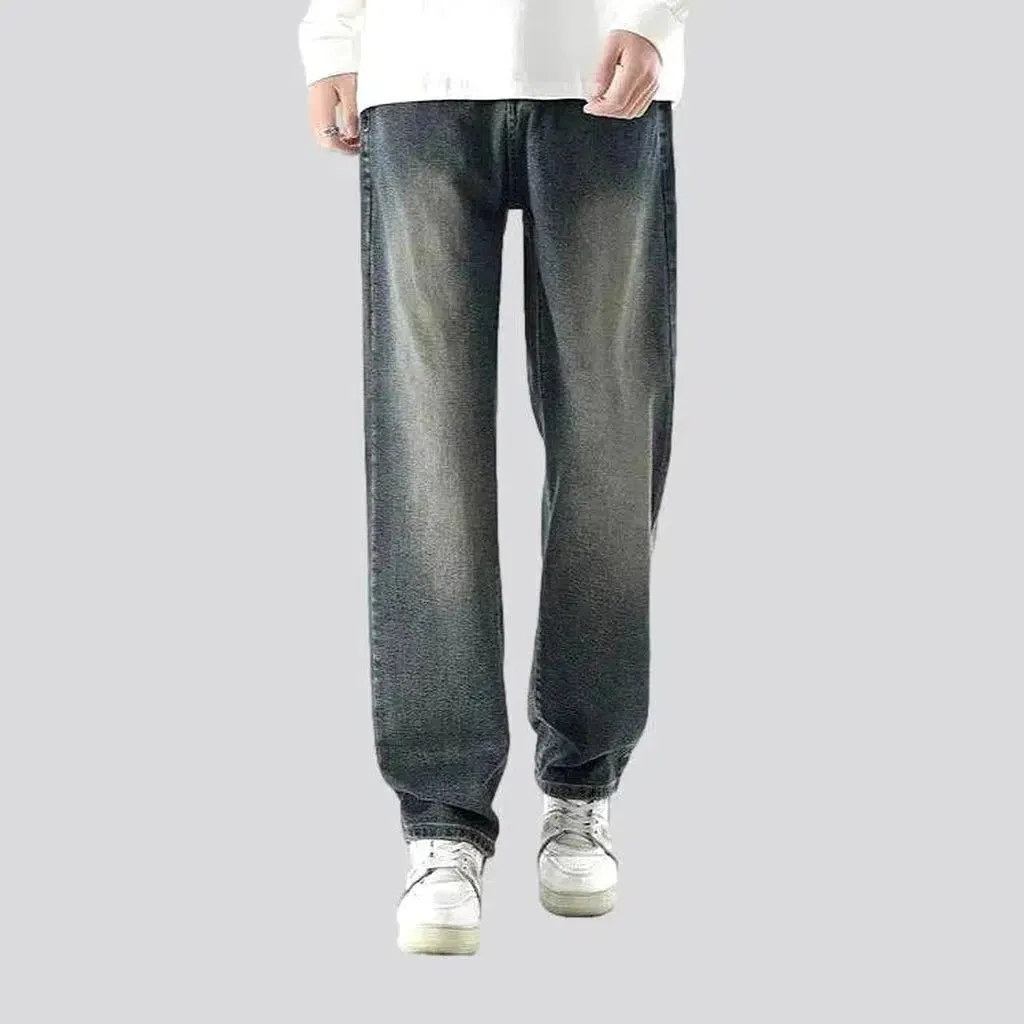 High-waist 90s jeans
 for men