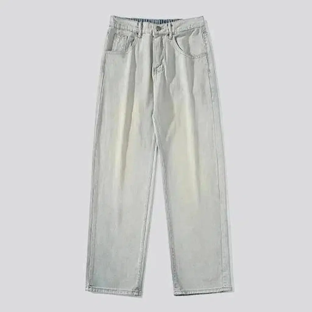 High-waist 90s jeans
 for men