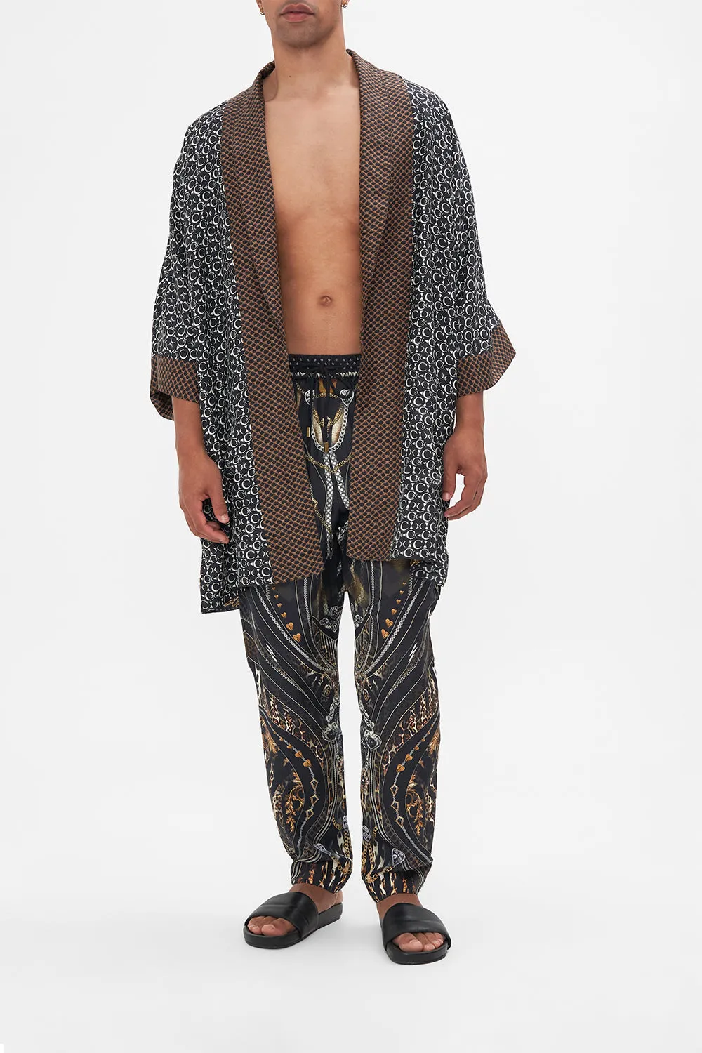 REVERSIBLE MID LENGTH ROBE CHAOS IN THE COSMOS
