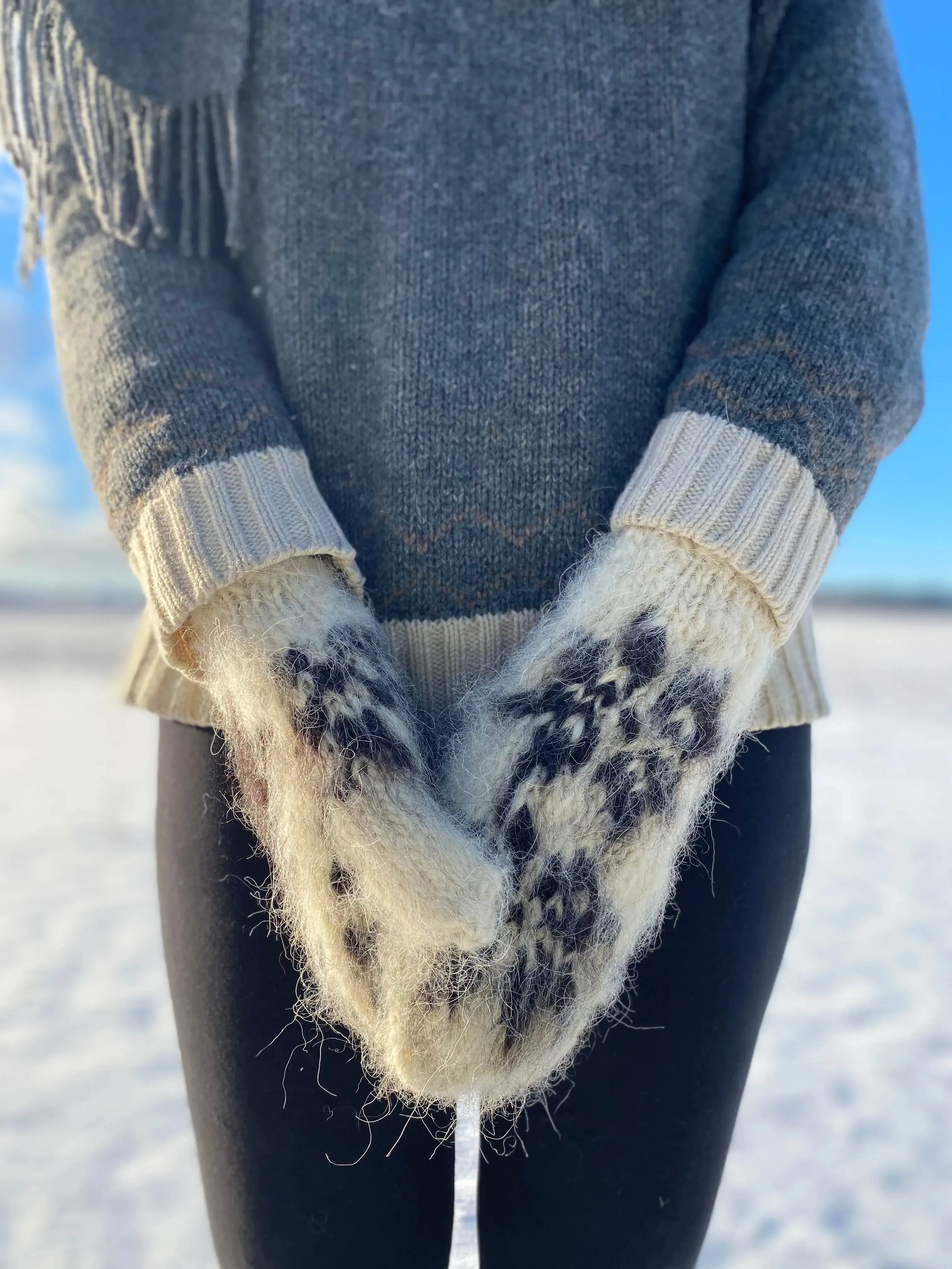Woolen winter mittens